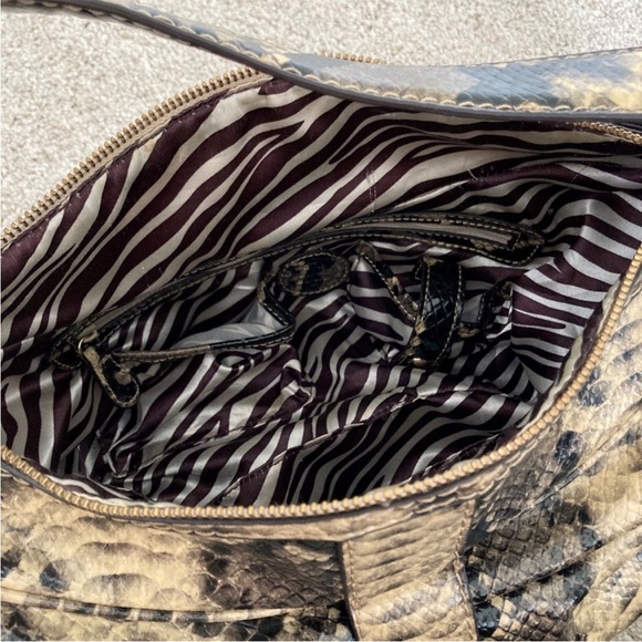 DANA BUCHMAN FAUX SNAKE SKIN EMBOSSED HOBO SHOULDER BAG - Picture 10 of 12